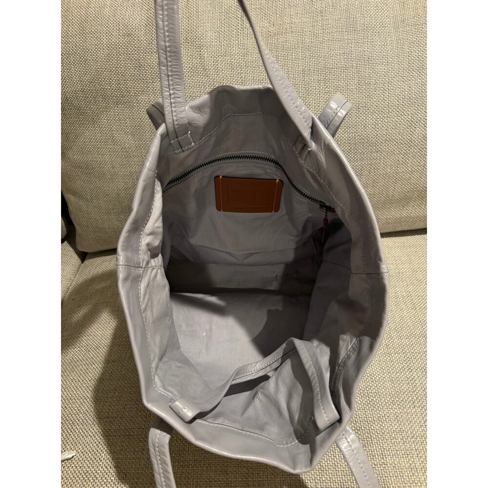 Coach Hall Tote - Picture 4 of 6